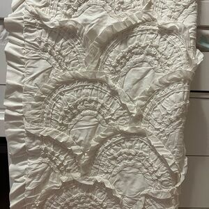 Elegant White Ruffled Bedding